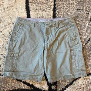 Eddie Bauer Women's Cargo Shorts in Sage Size 10